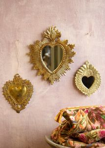 Solid heart mirror NAW20259