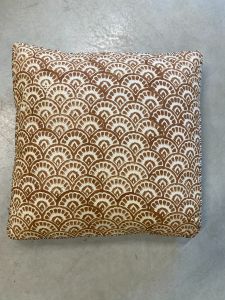 Natural dyed cushion JA2313